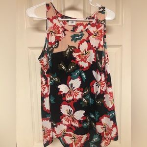 Women’s medium cabi tunic-length tank top.